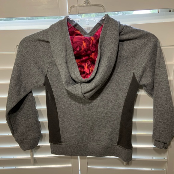 Youth Pullover Hoodie Size 6-6x - Picture 2 of 4